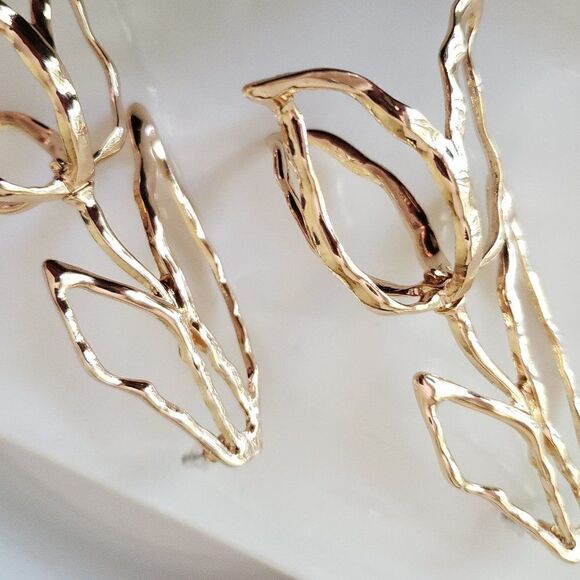 New! Zara Tulip Earrings - Picture 2 of 10